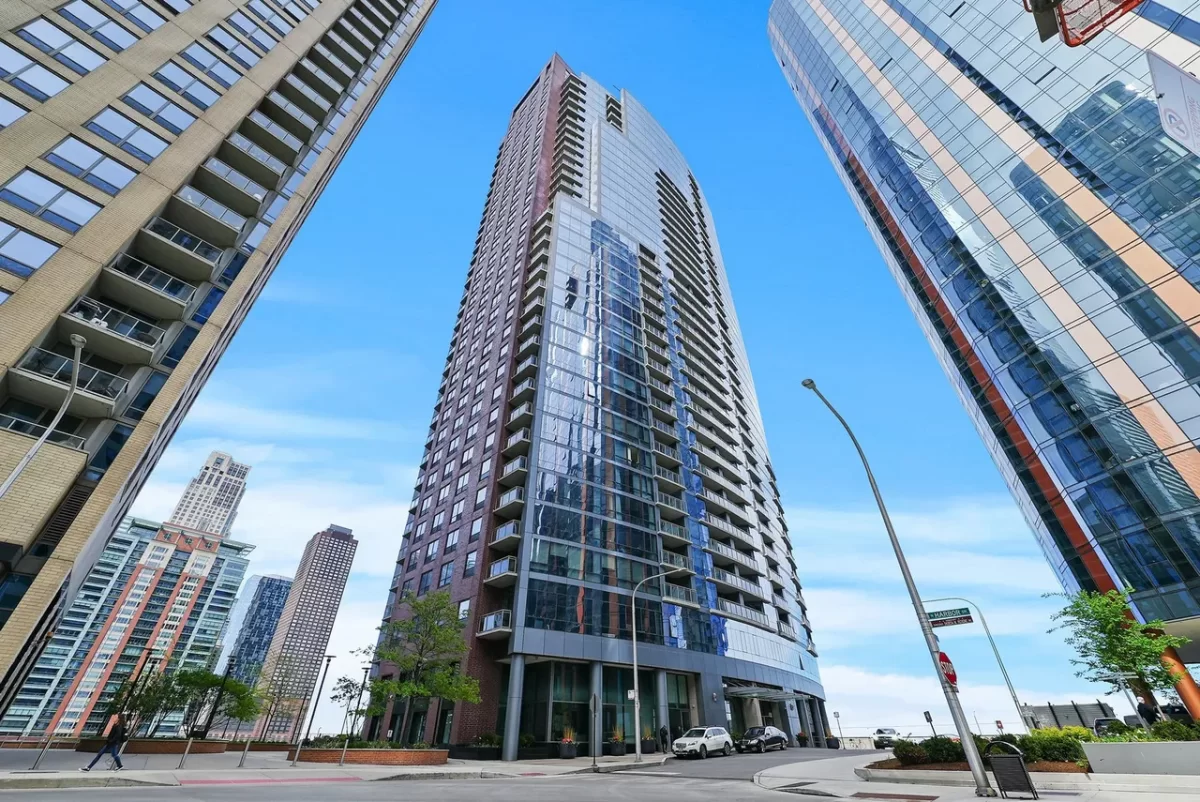 1BR Condo for Sale in Chicago, IL