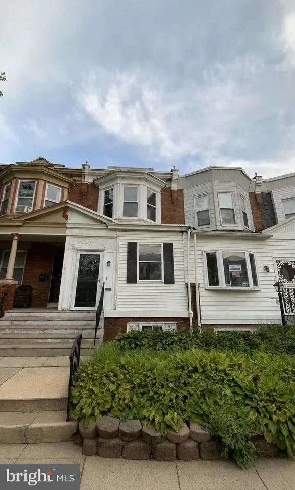 3BR Townhouse for Sale in Philadelphia, PA