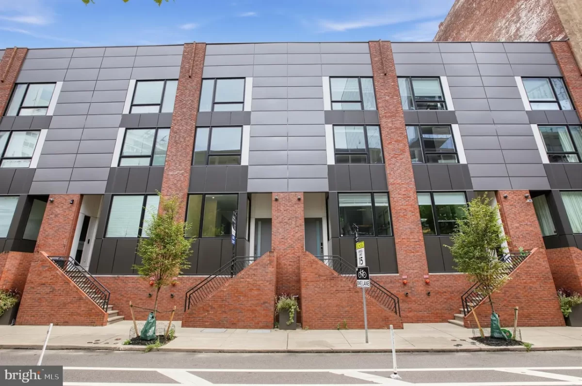 3BR Townhouse for Sale in Philadelphia, PA