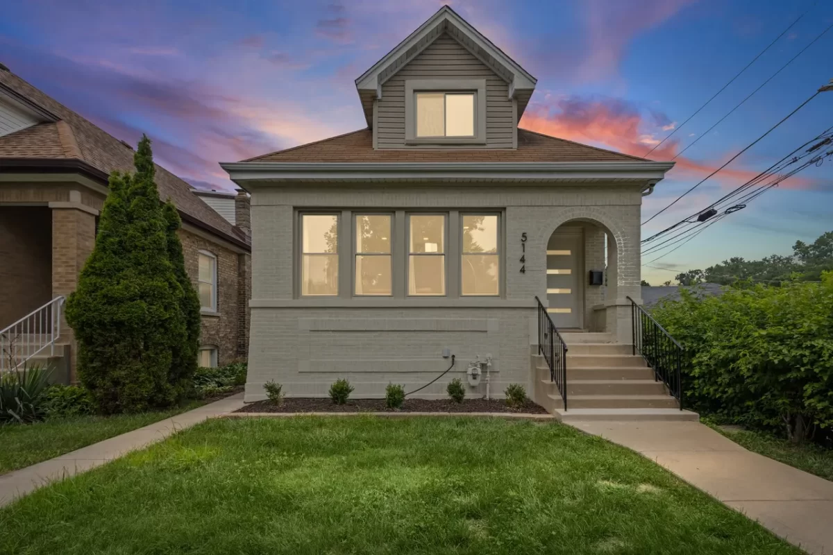 5BR House for Sale in Chicago, IL