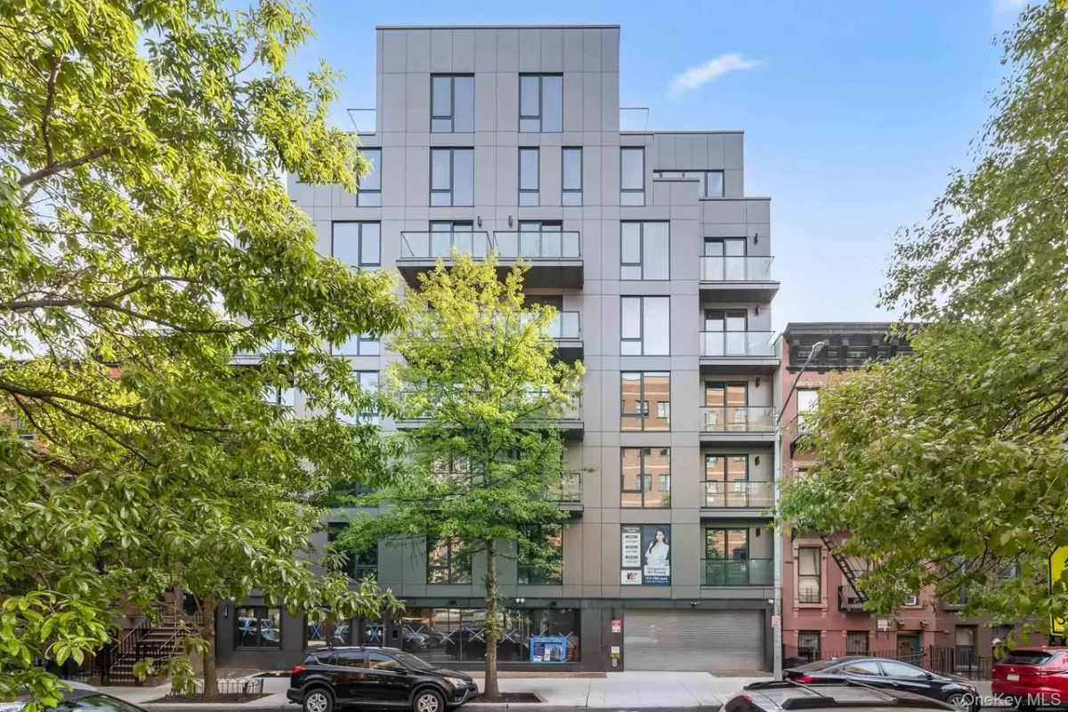 2BR Condo for Sale in New York, NY