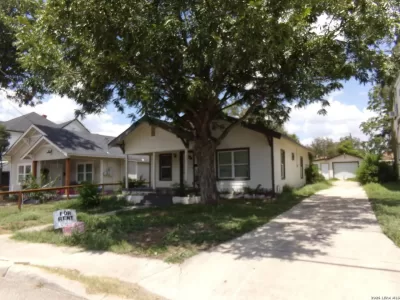 2BR House for Rent in San Antonio, TX