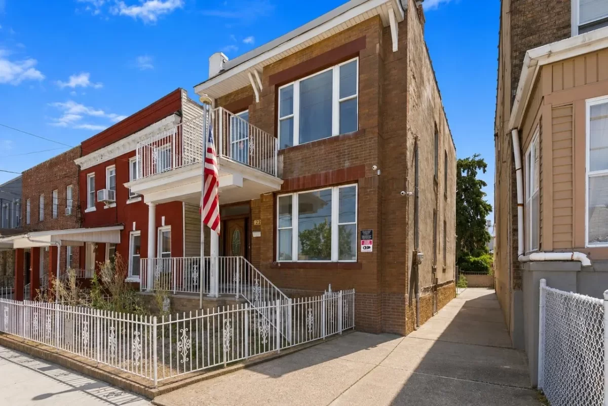 5BR Multi-Family for Sale in West New York, NJ