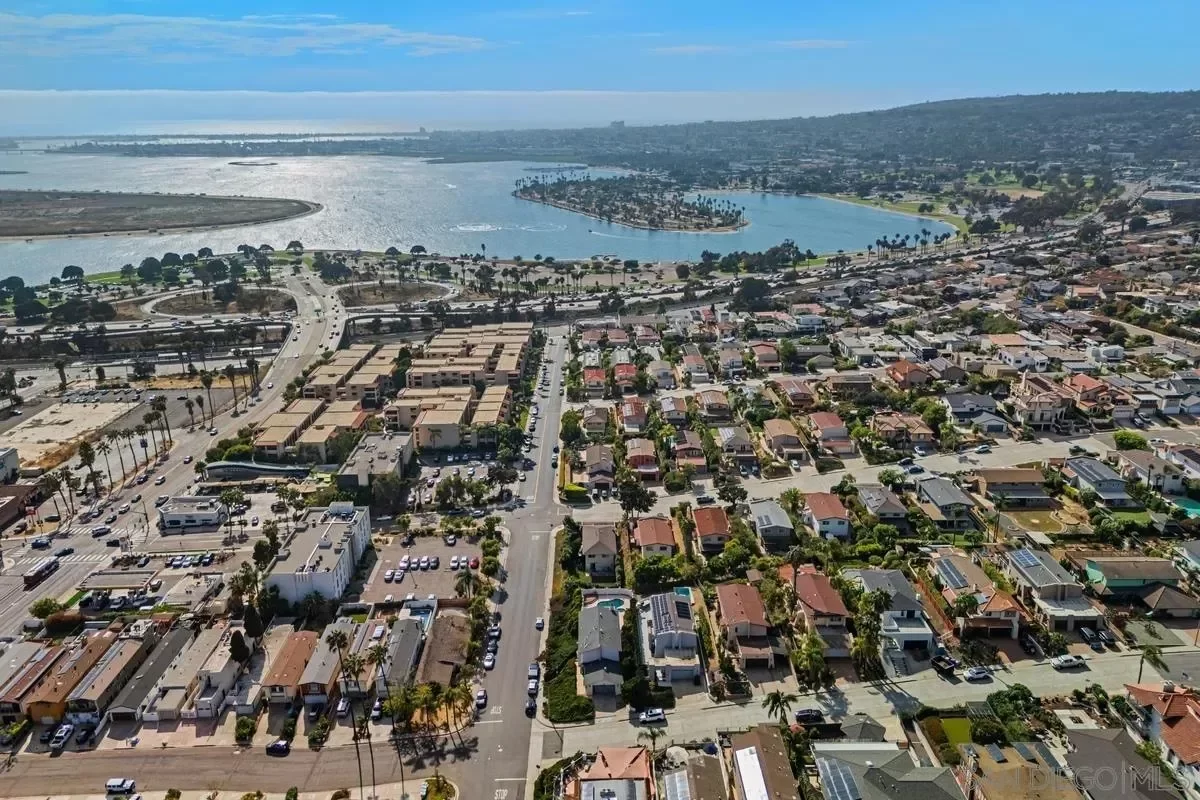 4BR House for Sale in San Diego, CA