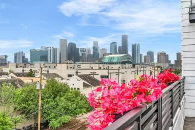 3BR Townhouse for Sale in Houston, TX