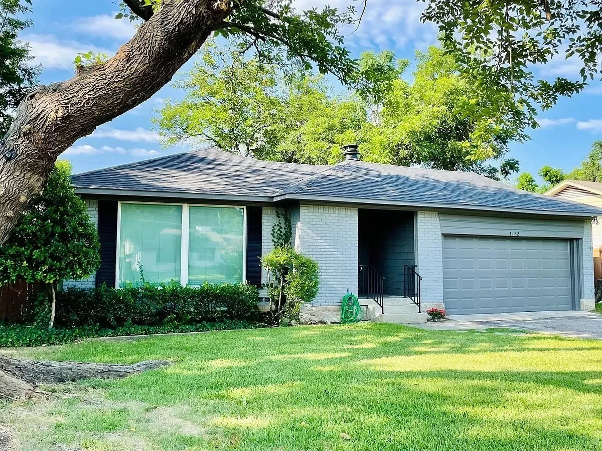 2BR House for Sale in Dallas, TX