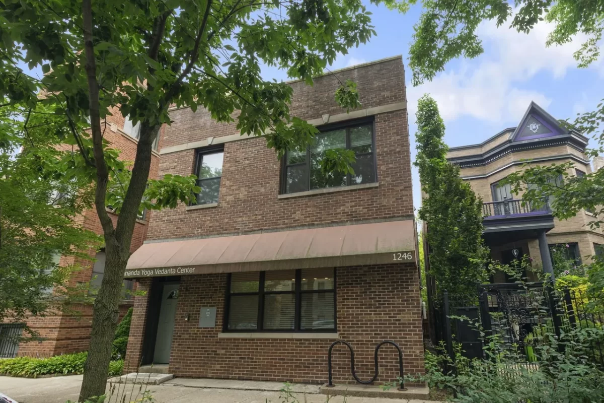 2BR House for Rent in Chicago, IL