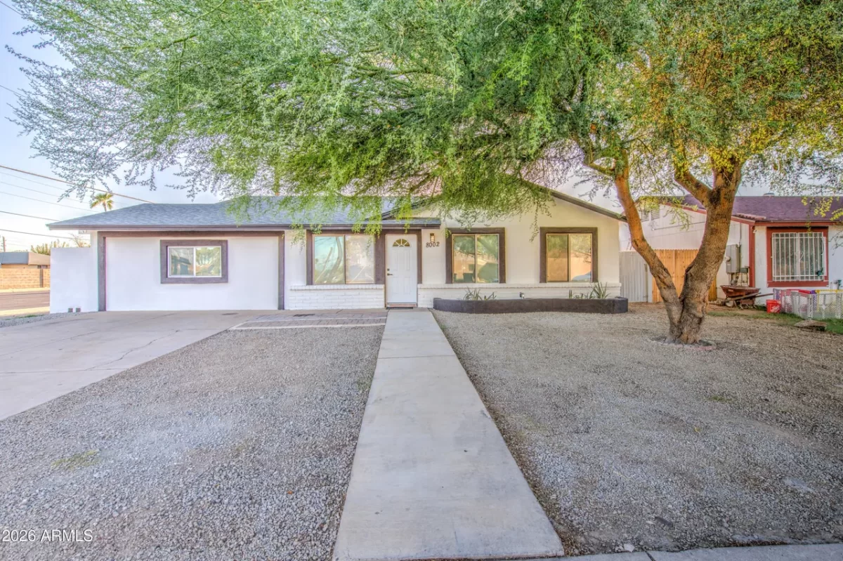 4BR House for Sale in Phoenix, AZ