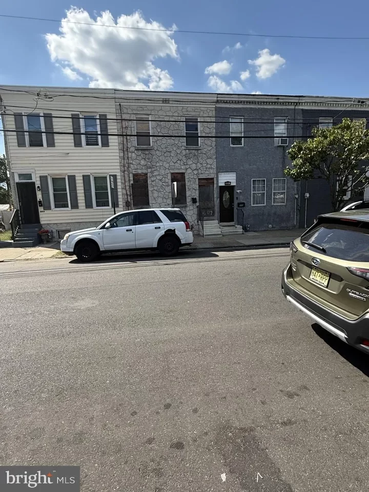 3BR Townhouse for Sale in Camden, NJ