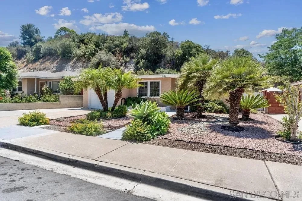 2BR House for Sale in San Diego, CA