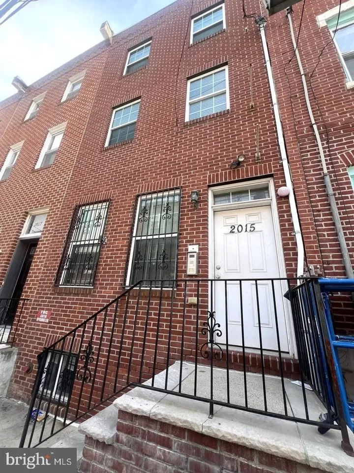 2BR Townhouse for Rent in Philadelphia, PA