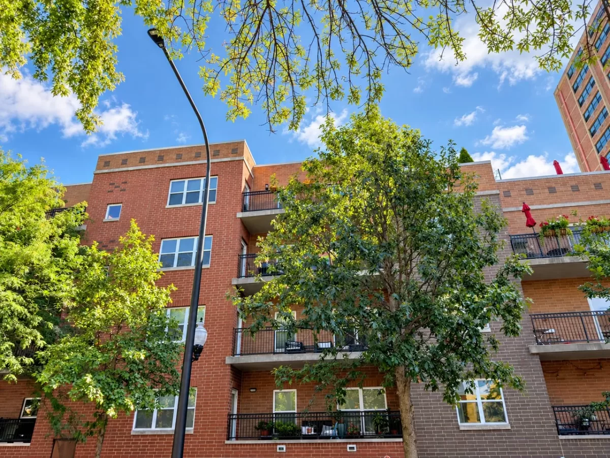 2BR Condo for Rent in Chicago, IL