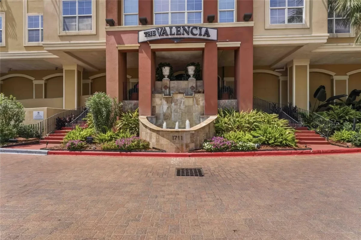 2BR Condo for Sale in Houston, TX