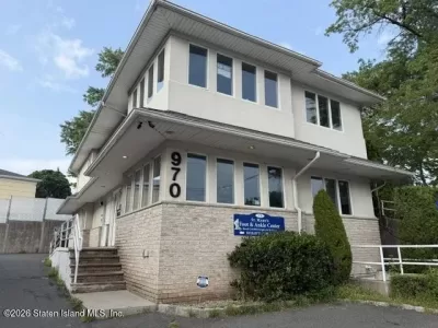 3BR Apartment for Rent in Staten Island, NY