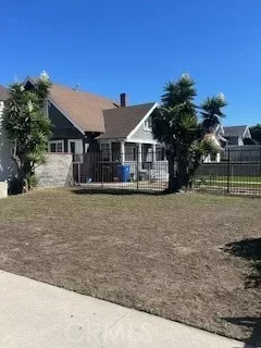 5BR Multi-Family for Sale in Los Angeles, CA