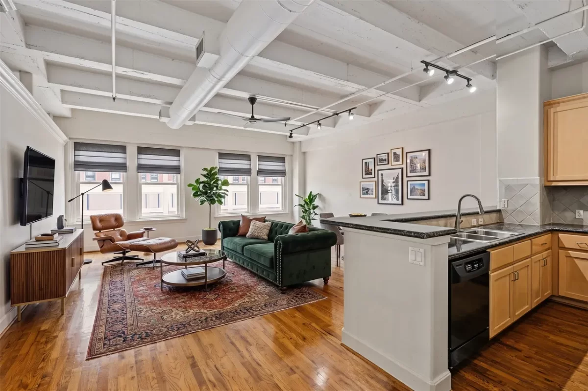 2BR Condo for Sale in Houston, TX