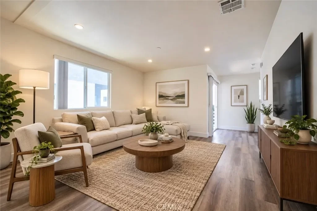 5BR House for Rent in Los Angeles, CA