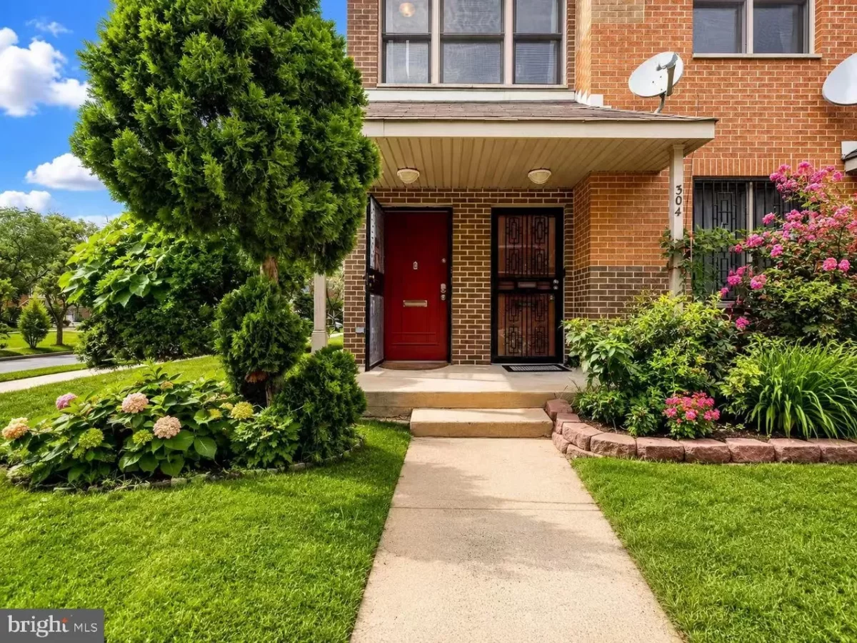 3BR Townhouse for Rent in Philadelphia, PA