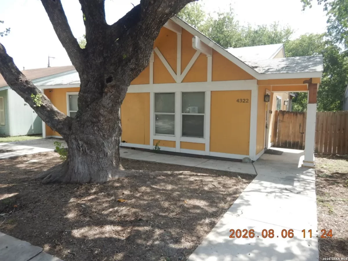 3BR House for Sale in Kirby, TX