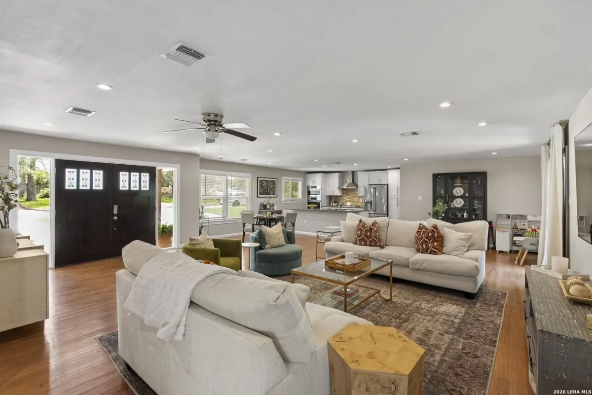 4BR House for Sale in San Antonio, TX
