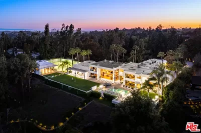 8BR House for Sale in Pasadena, CA