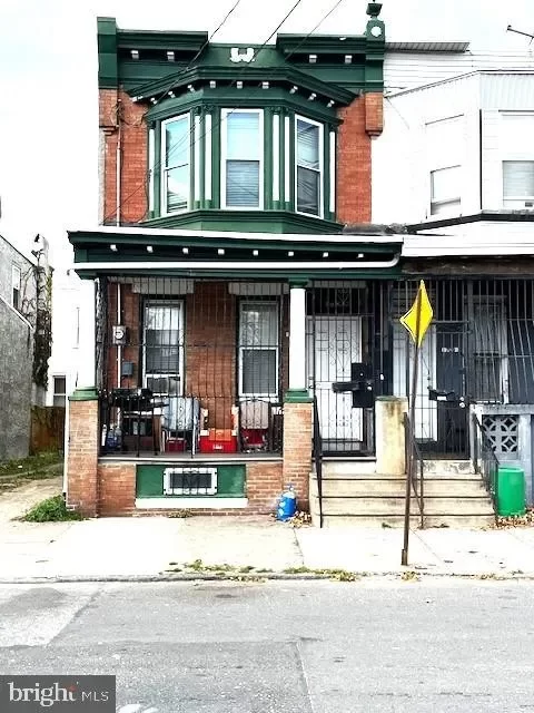 5BR Townhouse for Sale in Camden, NJ
