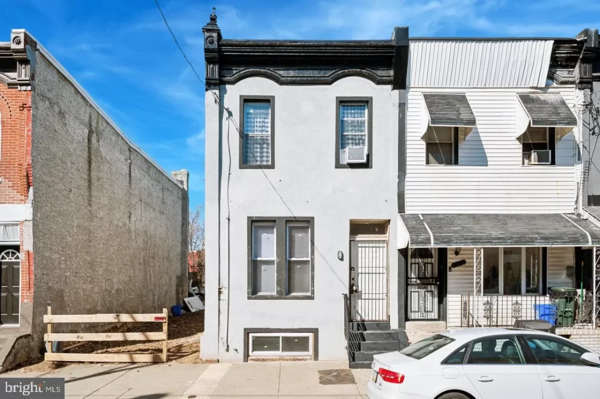 4BR Townhouse for Sale in Philadelphia, PA