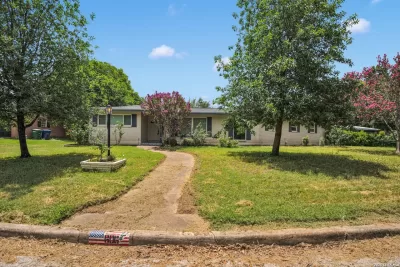 2BR House for Sale in San Antonio, TX