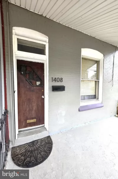 3BR Townhouse for Sale in Philadelphia, PA