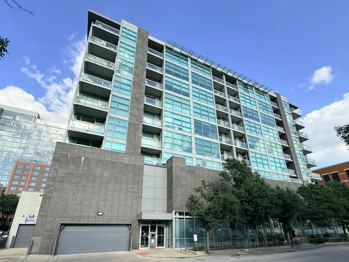2BR Condo for Rent in Chicago, IL