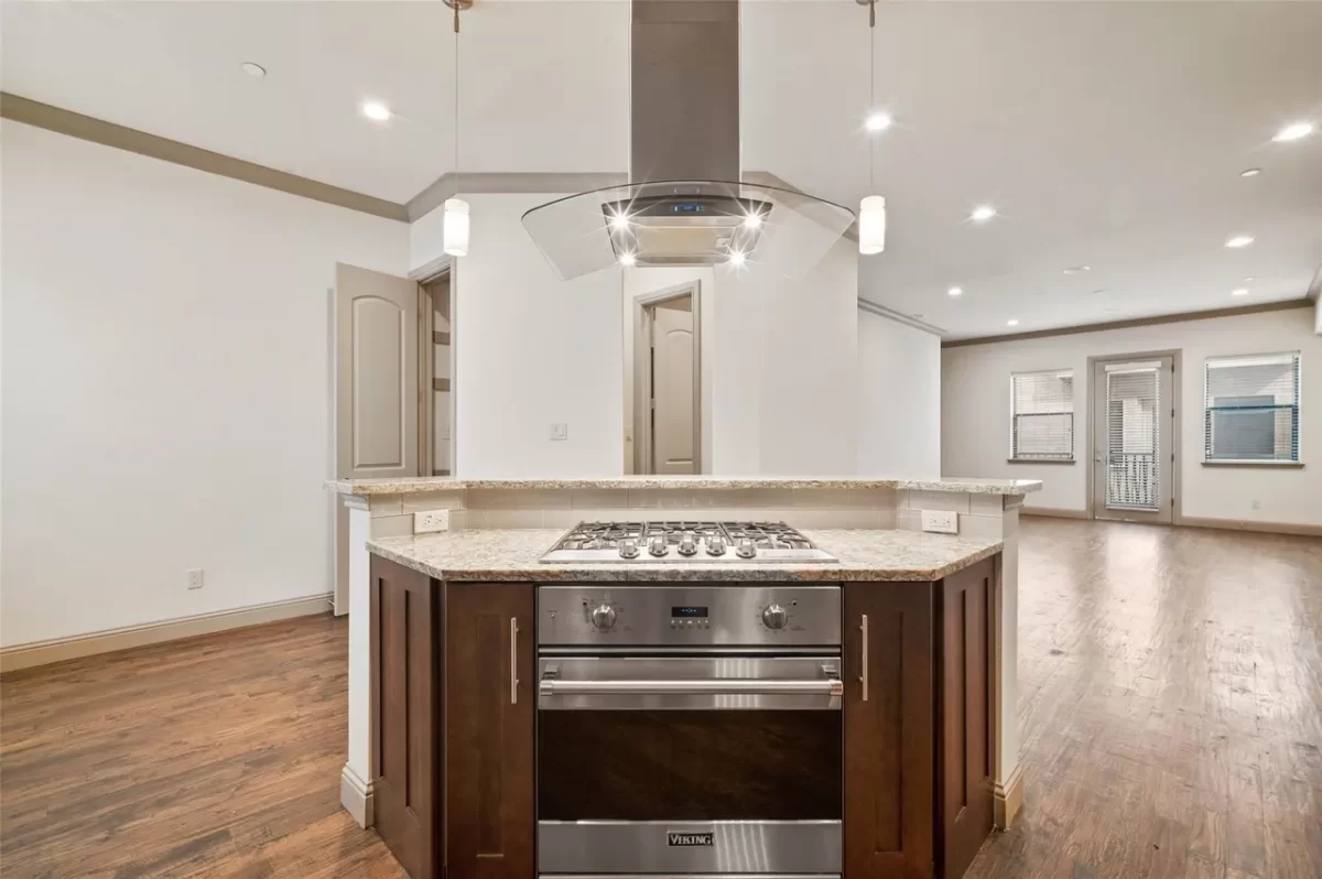 3BR Townhouse for Rent in Dallas, TX