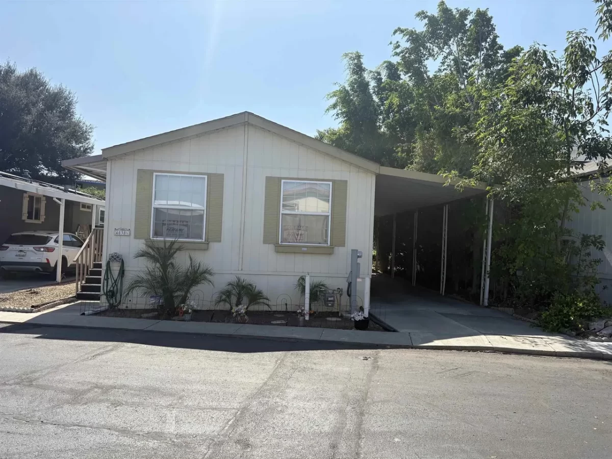 2BR Mobile Home for Sale in San Diego, CA