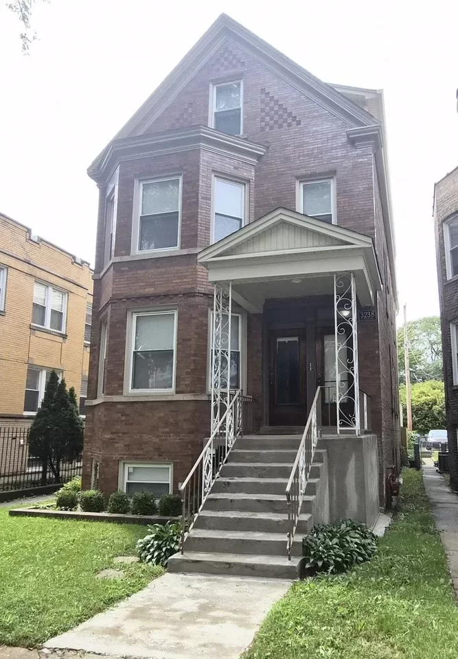 4BR Condo for Rent in Chicago, IL