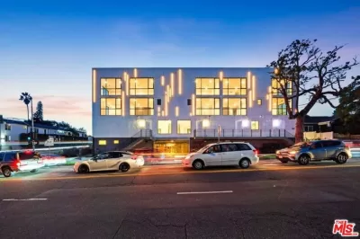 3BR Townhouse for Rent in Los Angeles, CA