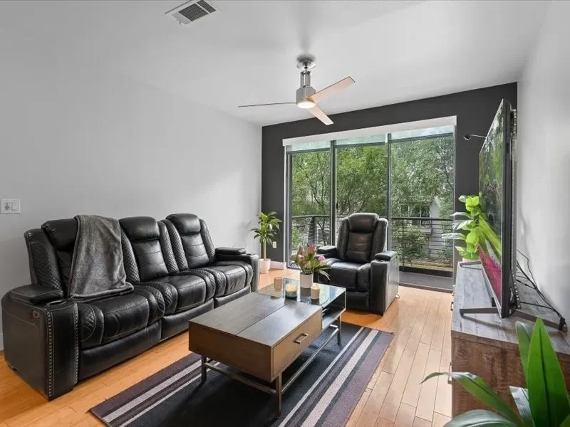 2BR Condo for Sale in Dallas, TX