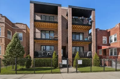 4BR Condo for Sale in Chicago, IL