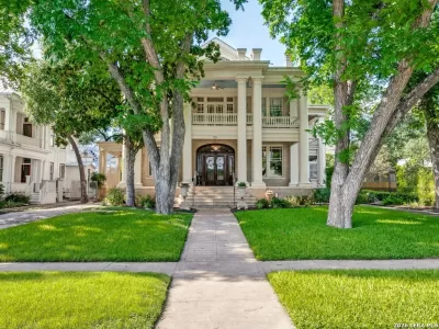 4BR House for Sale in San Antonio, TX