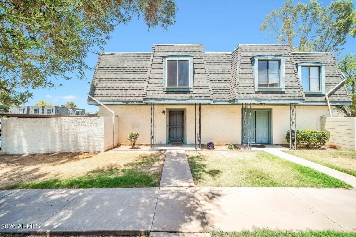 3BR Townhouse for Sale in Phoenix, AZ