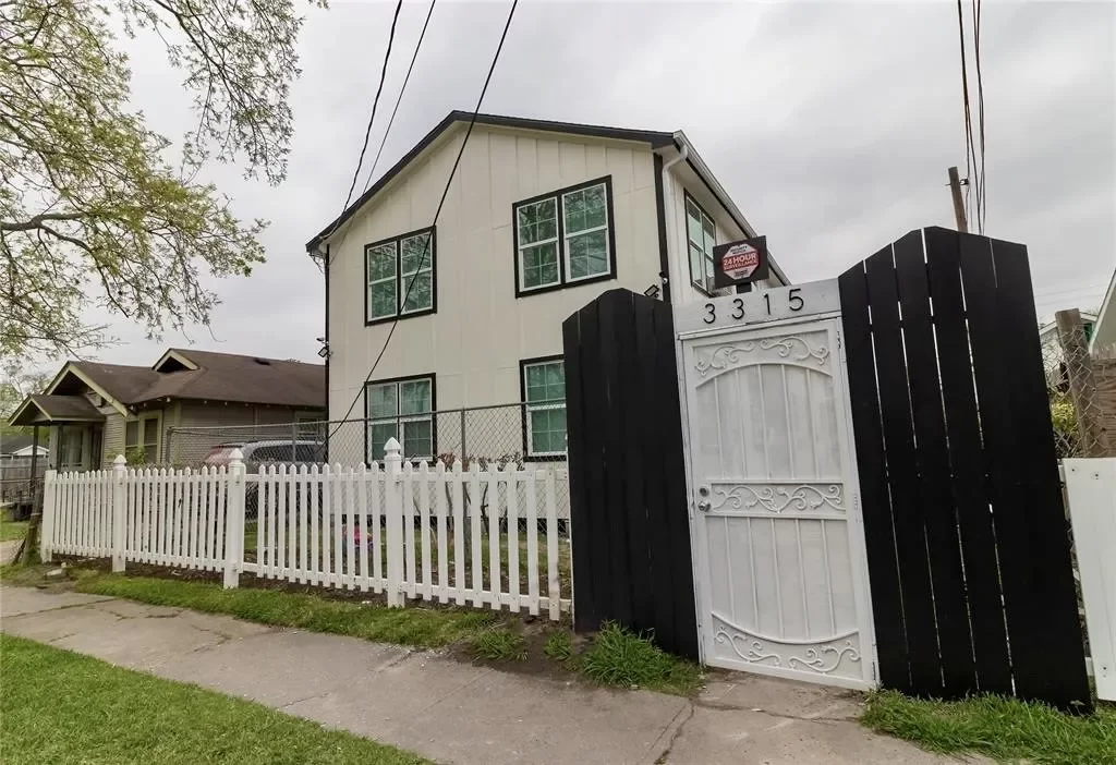 2BR Condo for Rent in Houston, TX