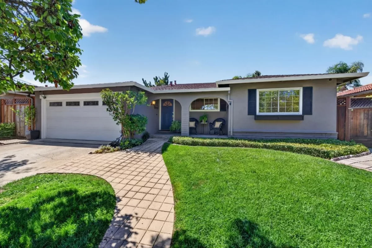 4BR House for Sale in Los Gatos, CA