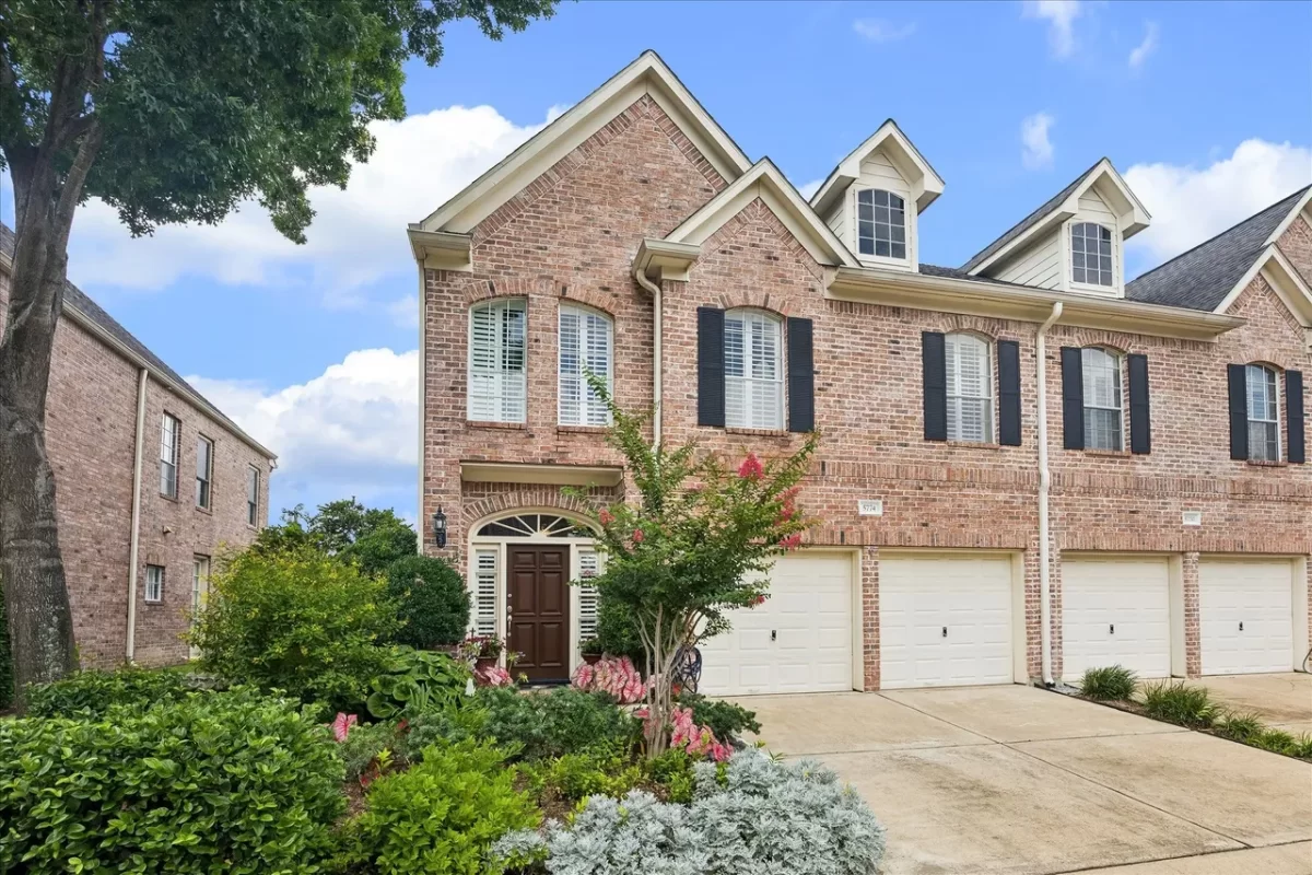 3BR Townhouse for Sale in Houston, TX