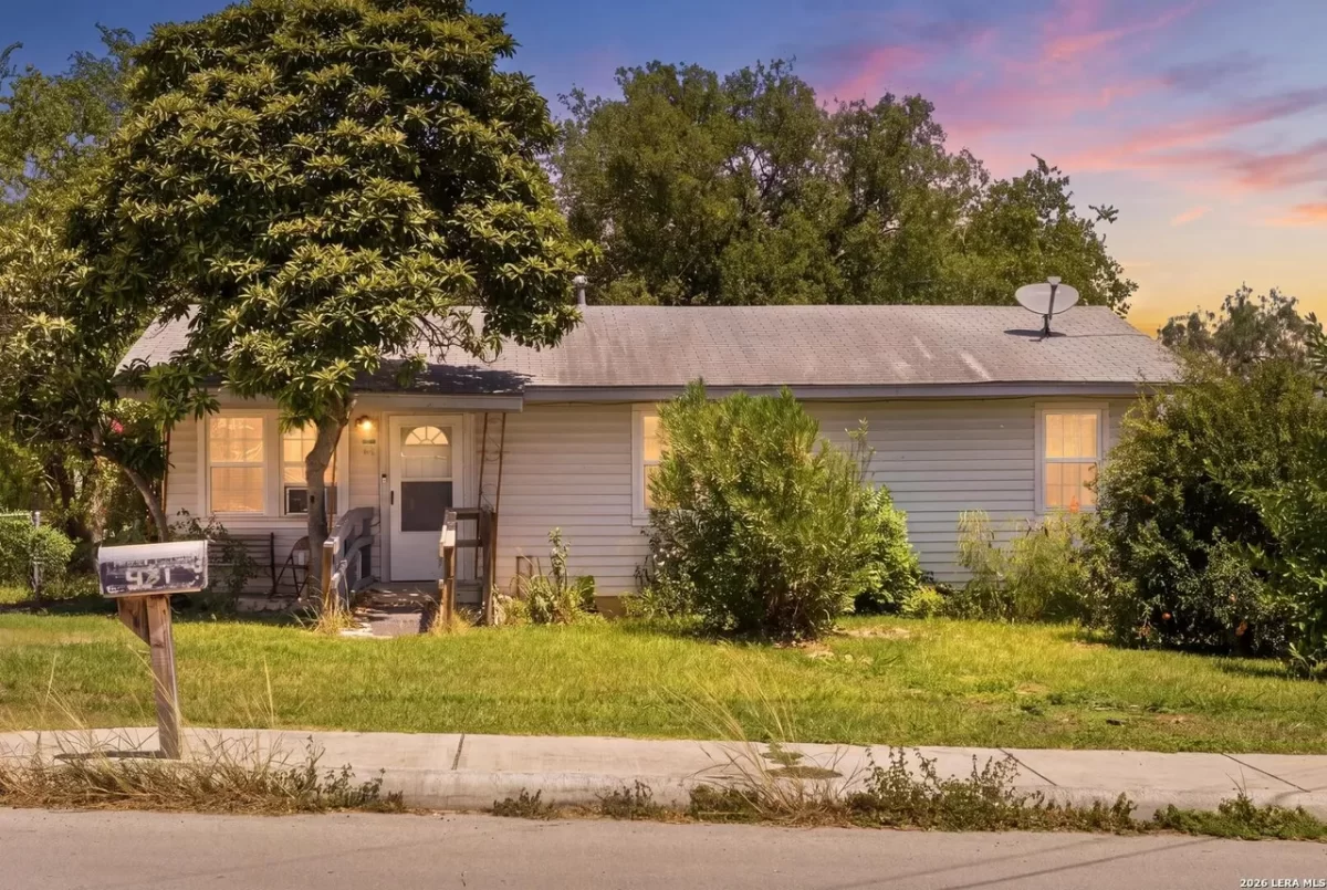 3BR House for Sale in San Antonio, TX