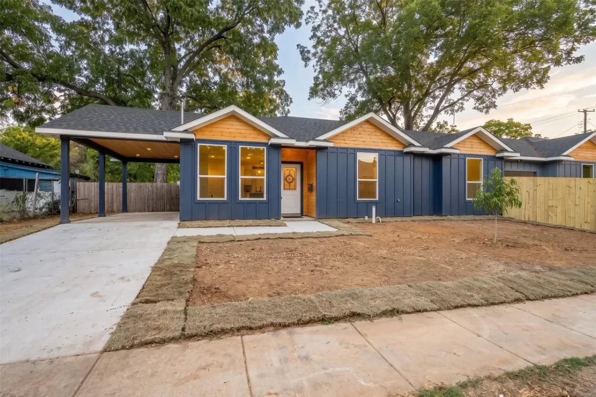 3BR Duplex for Rent in Dallas, TX