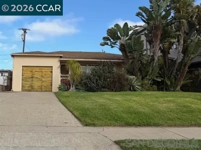 2BR House for Sale in San Diego, CA