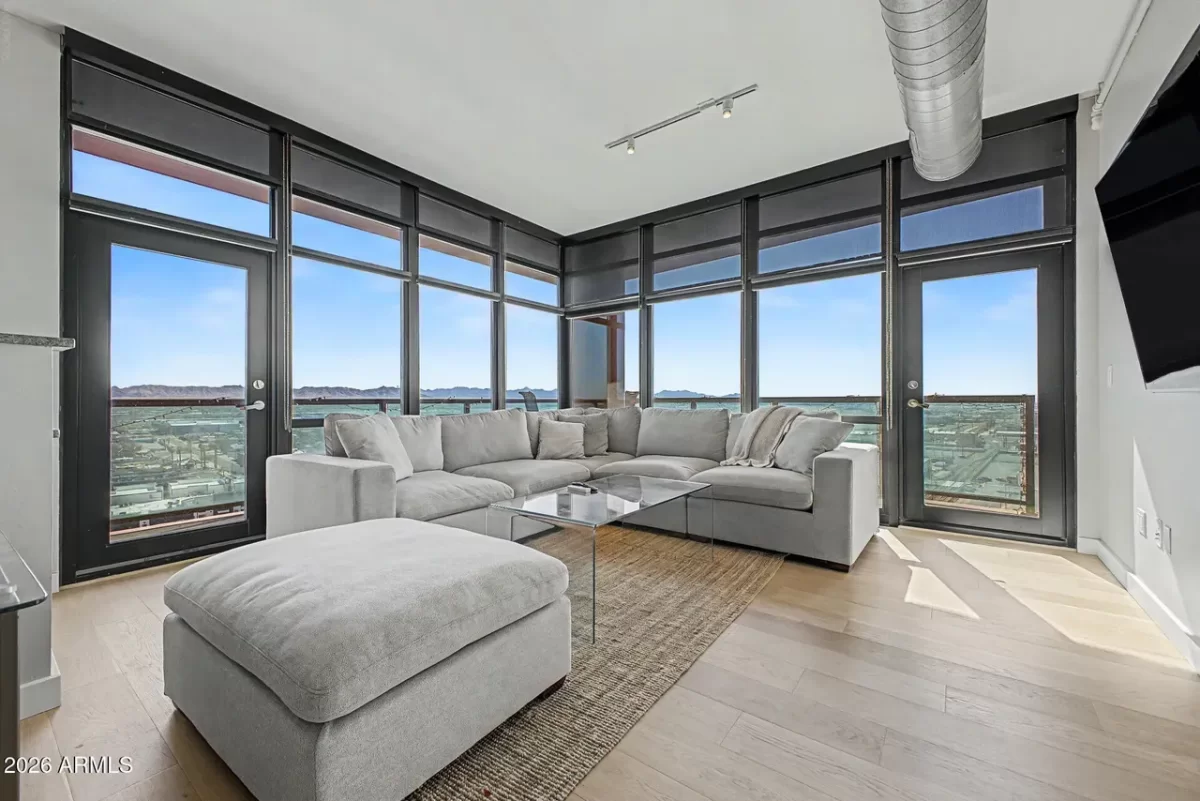 2BR Condo for Sale in Phoenix, AZ