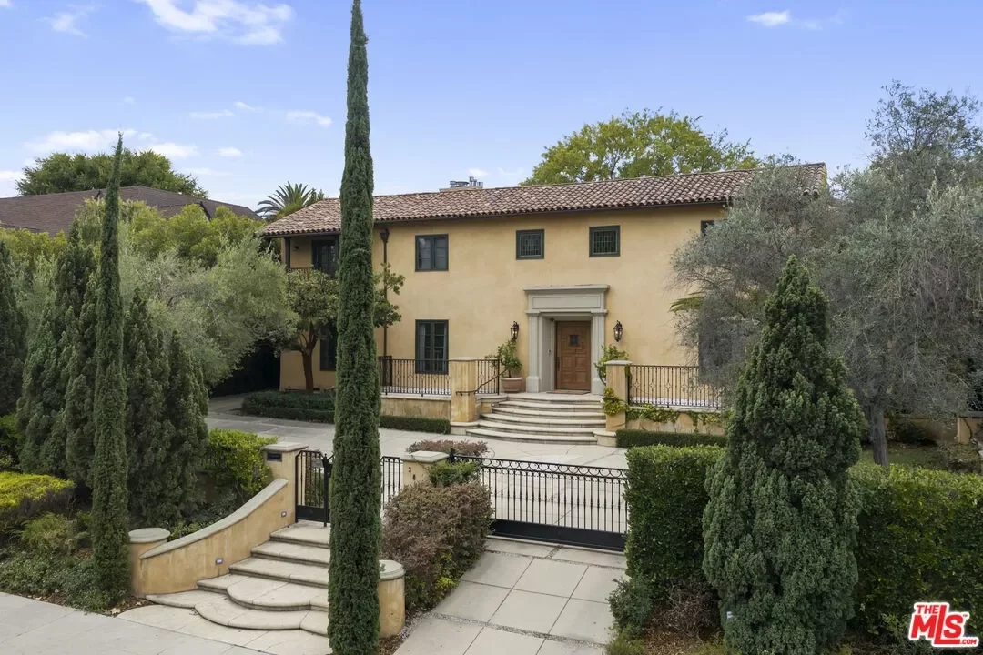 7BR House for Sale in Los Angeles, CA