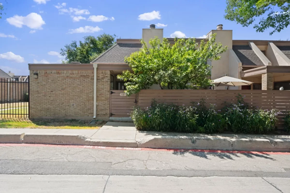 2BR Condo for Rent in Dallas, TX