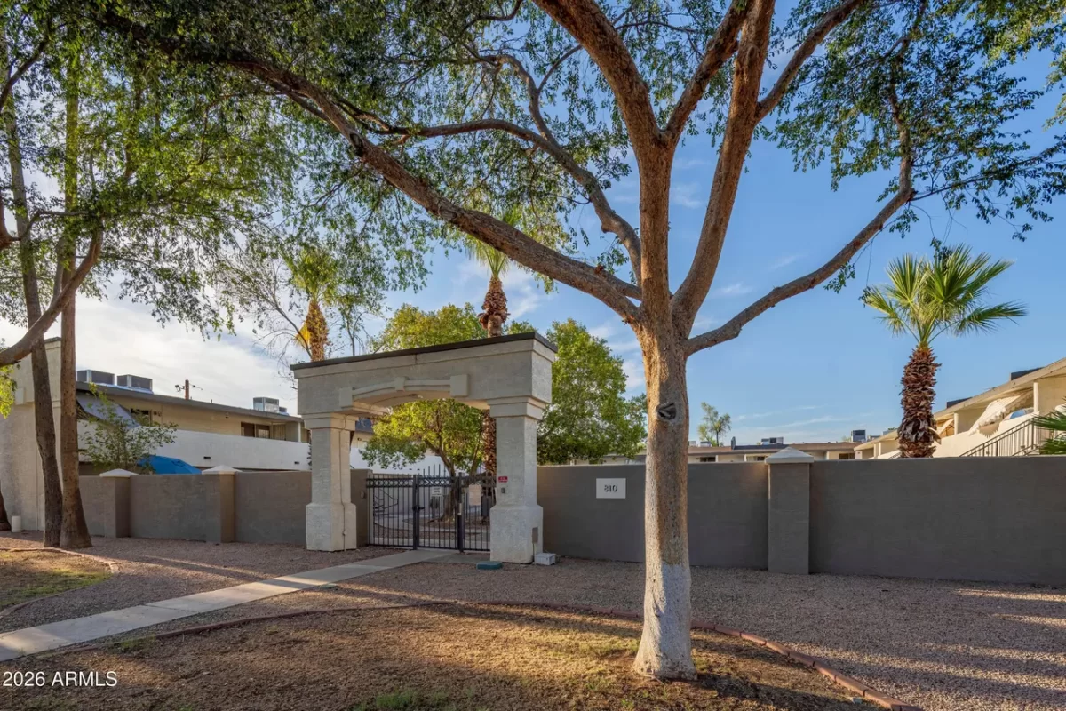 16BR Multi-Family for Sale in Phoenix, AZ