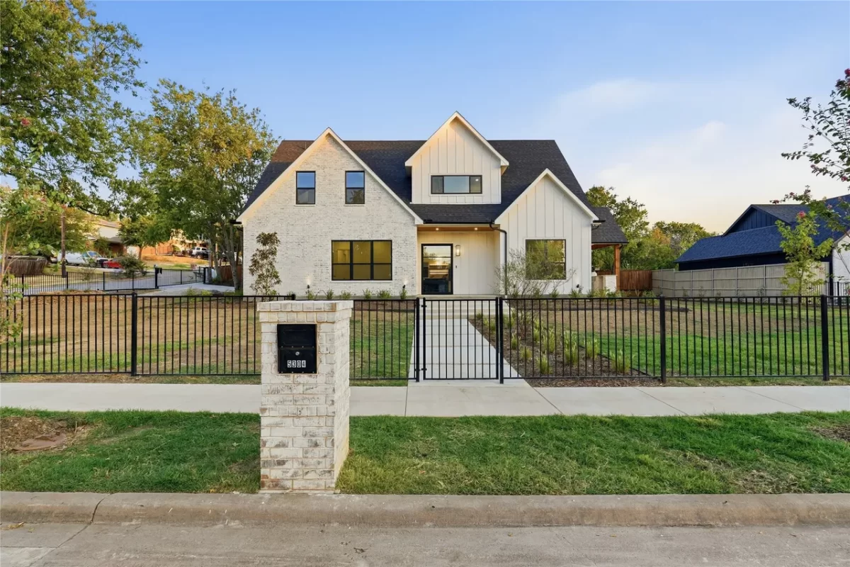 5BR House for Sale in Dallas, TX
