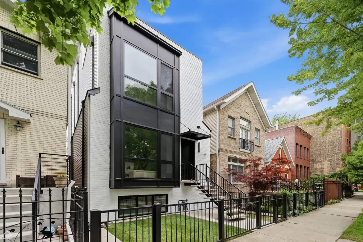 6BR House for Sale in Chicago, IL